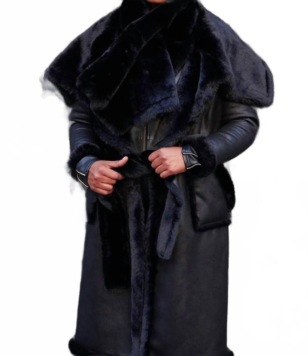 NEW CIRCULAR PATH vegan faux fur scarf in black/black